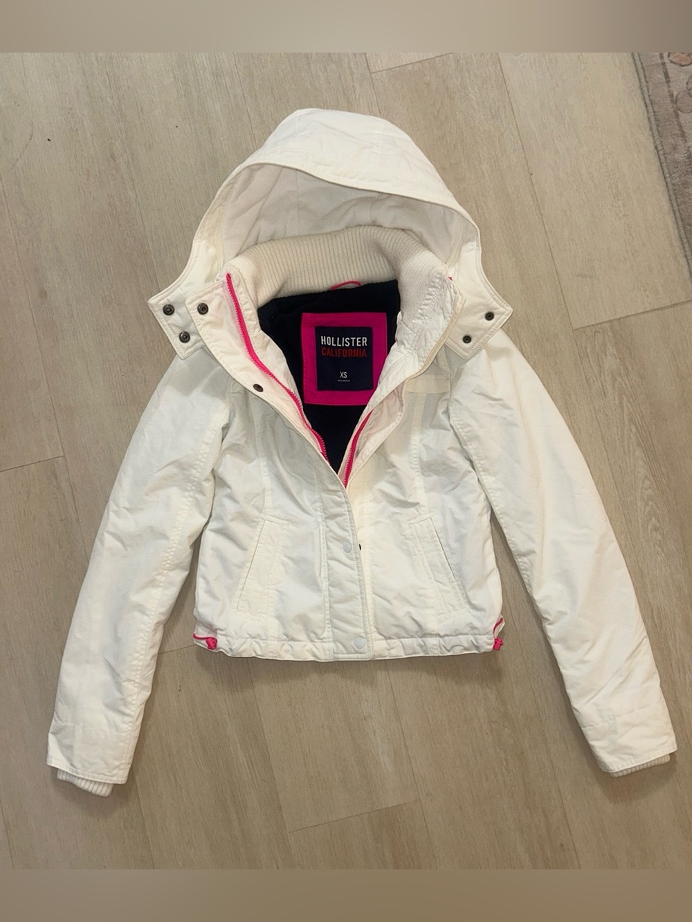 Hollister Vintage White Hooded Ski Jacket with Pink Accents
